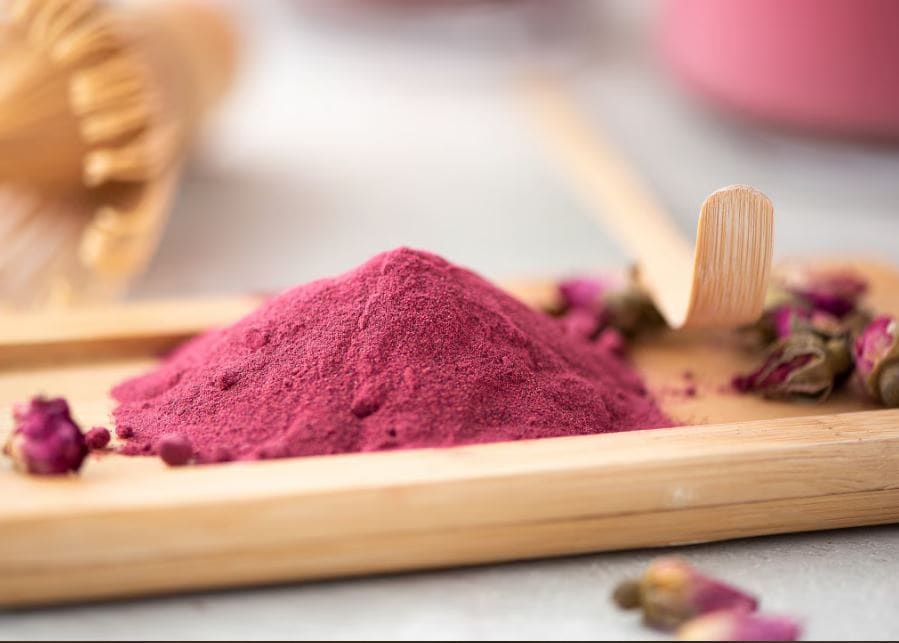 گل محمدی پودر شده با کیفیت طبیعی و عطر مطبوع برای آشپزی  و دمنوش ها